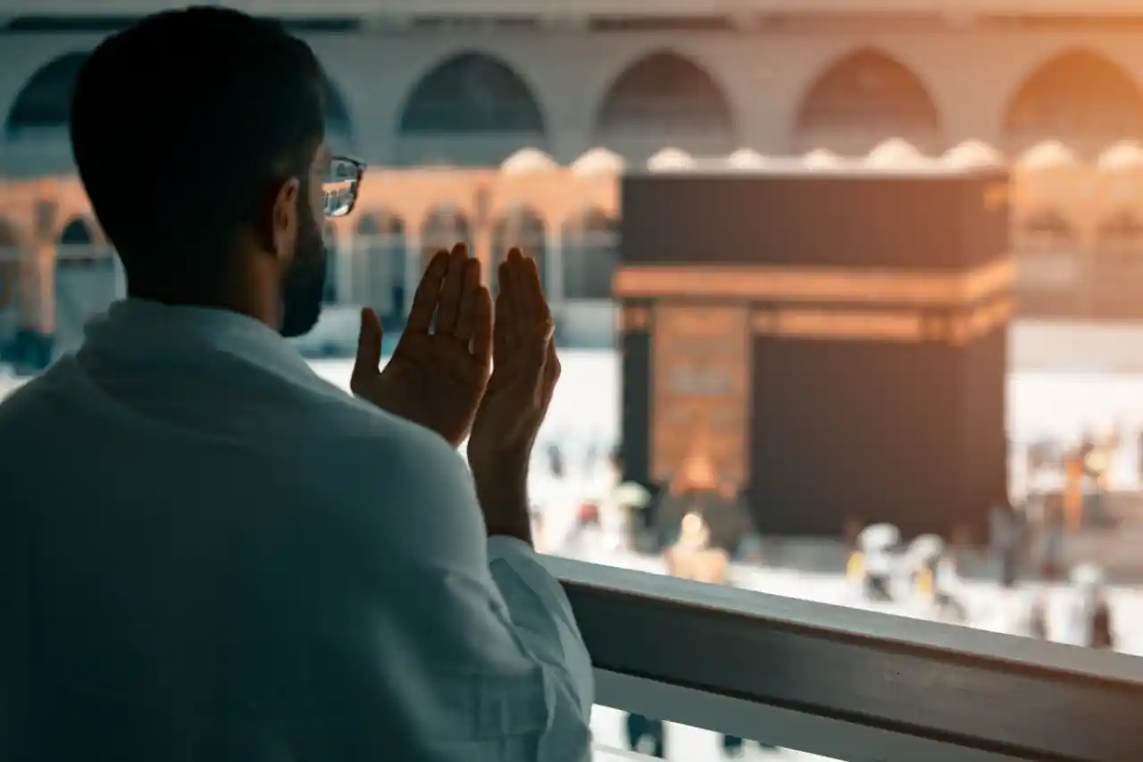 Journey between Makkah and Madinah
